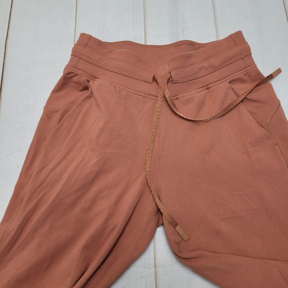 lululemon athletica Terracotta jogger - Picture 3 of 10